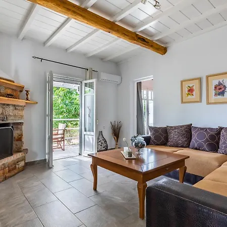 Casa de Férias Skopelos Amigdalia *