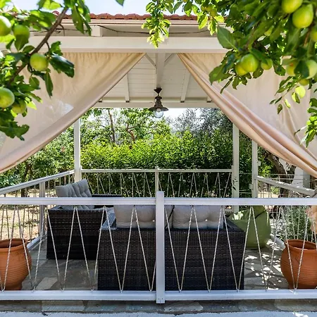 Skopelos Amigdalia Casa de Férias *