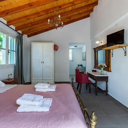 Skopelos Amigdalia Casa de Férias *